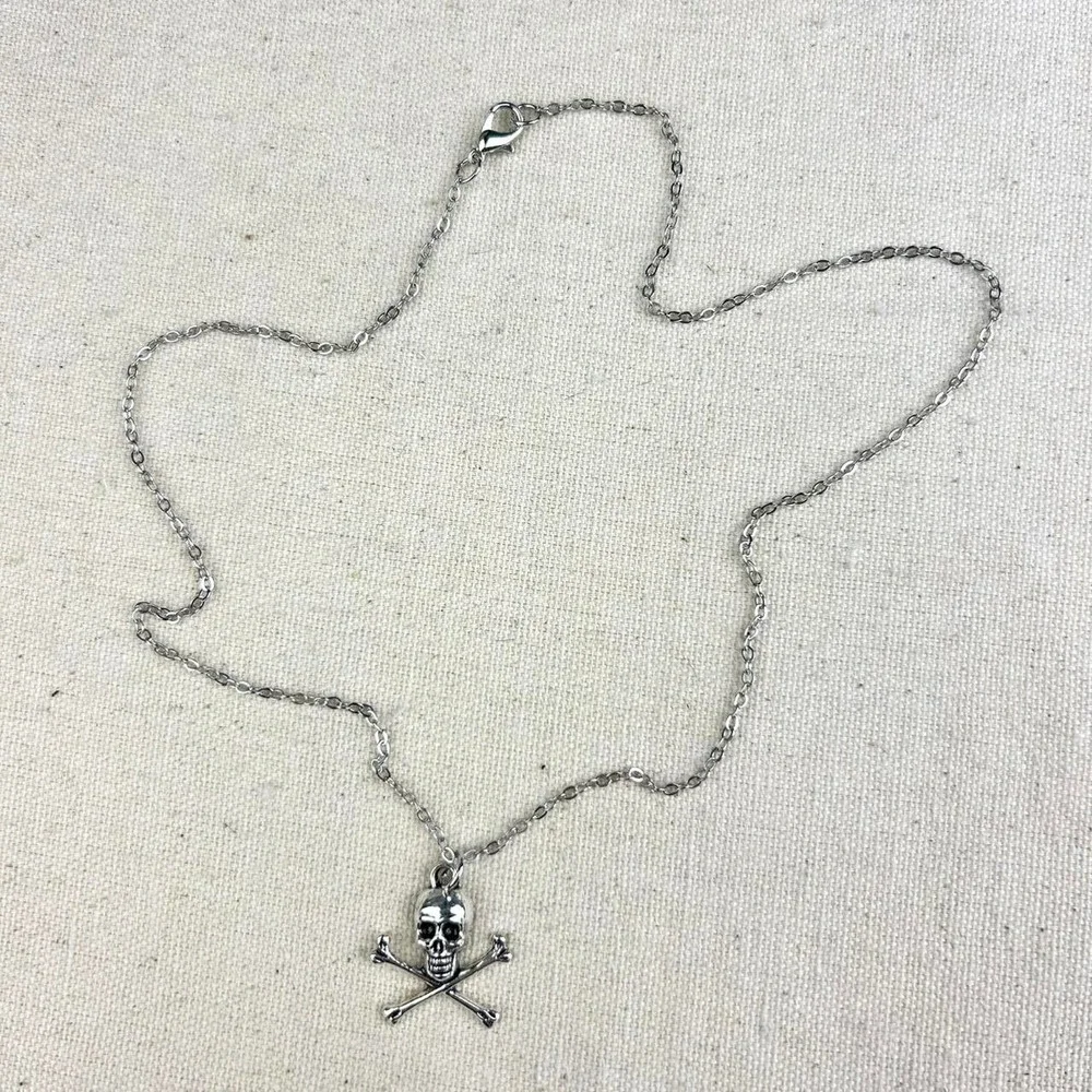 Vintage Y2K silver skull and cross bones opium cyber punk style necklace